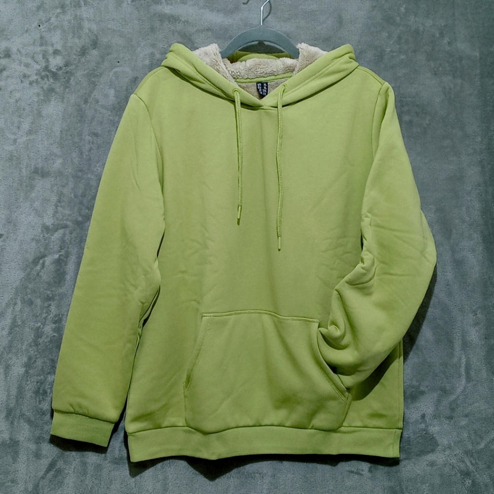 Cozy Green Hoodie with Fleece Lining